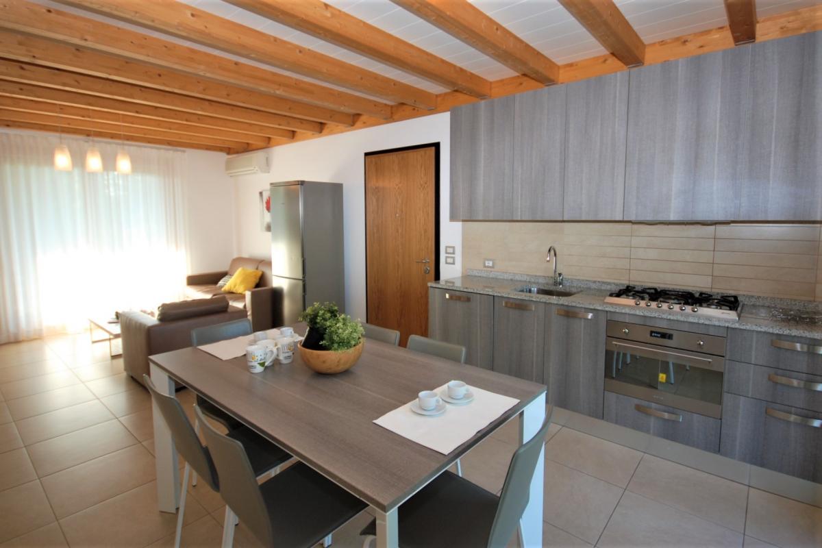 casa indipendente in vendita a Lignano Sabbiadoro in zona Riviera