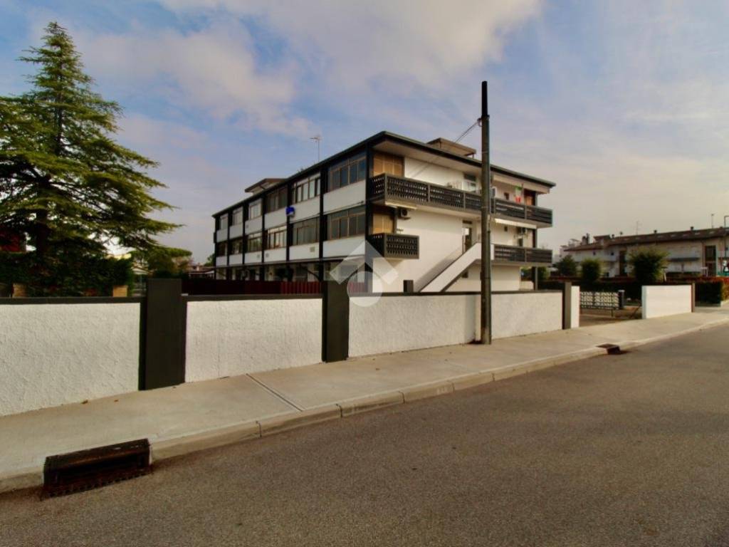 appartamento in vendita a Lignano Sabbiadoro