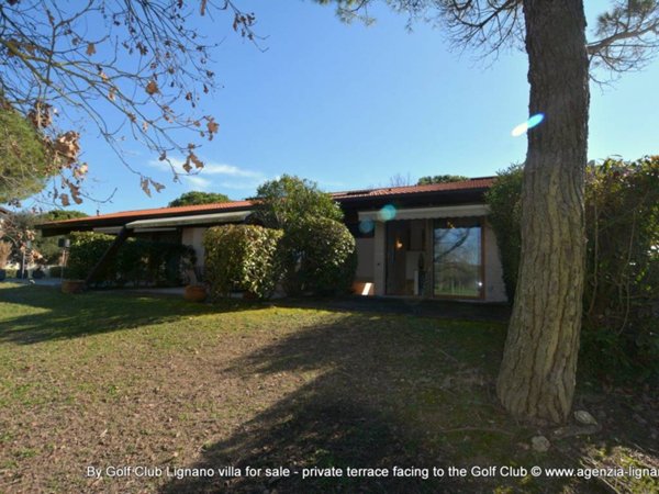 casa indipendente in vendita a Lignano Sabbiadoro in zona Riviera