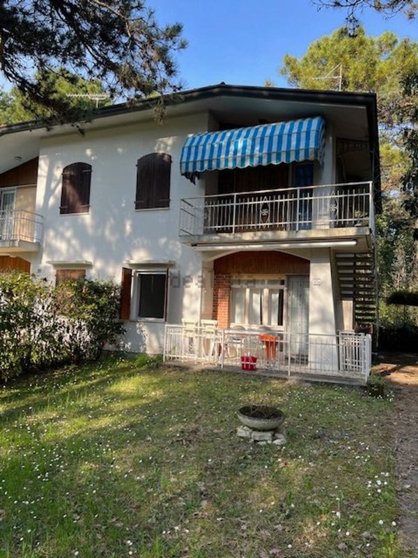 appartamento in vendita a Lignano Sabbiadoro in zona Pineta