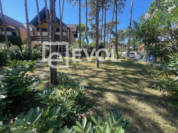 casa indipendente in vendita a Lignano Sabbiadoro in zona Riviera