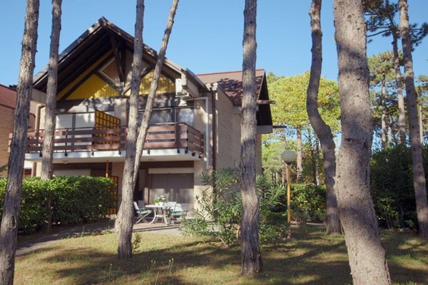 casa indipendente in vendita a Lignano Sabbiadoro in zona Riviera