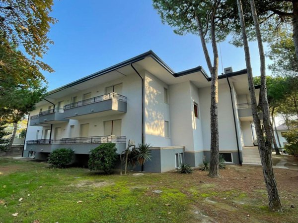 appartamento in vendita a Lignano Sabbiadoro in zona Pineta