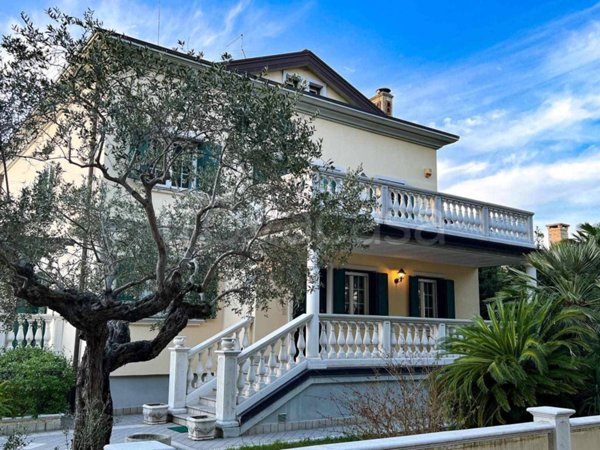casa indipendente in vendita a Lignano Sabbiadoro