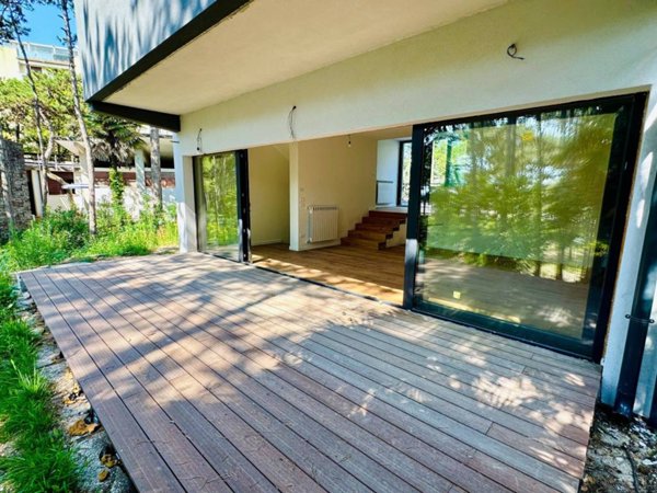 casa indipendente in vendita a Lignano Sabbiadoro in zona Pineta