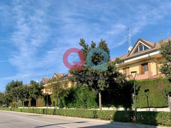 casa indipendente in vendita a Lignano Sabbiadoro