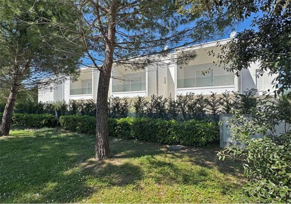 casa indipendente in vendita a Lignano Sabbiadoro