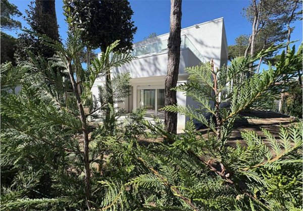 casa indipendente in vendita a Lignano Sabbiadoro in zona Pineta