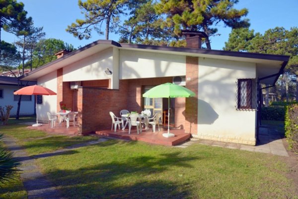 casa indipendente in vendita a Lignano Sabbiadoro in zona Pineta