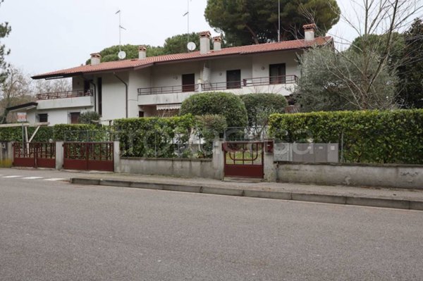 casa indipendente in vendita a Lignano Sabbiadoro