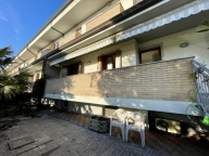 casa indipendente in vendita a Lignano Sabbiadoro in zona Riviera