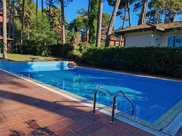 villa in vendita a Lignano Sabbiadoro in zona Riviera