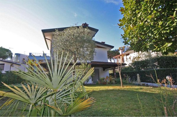casa indipendente in vendita a Lignano Sabbiadoro in zona Pineta