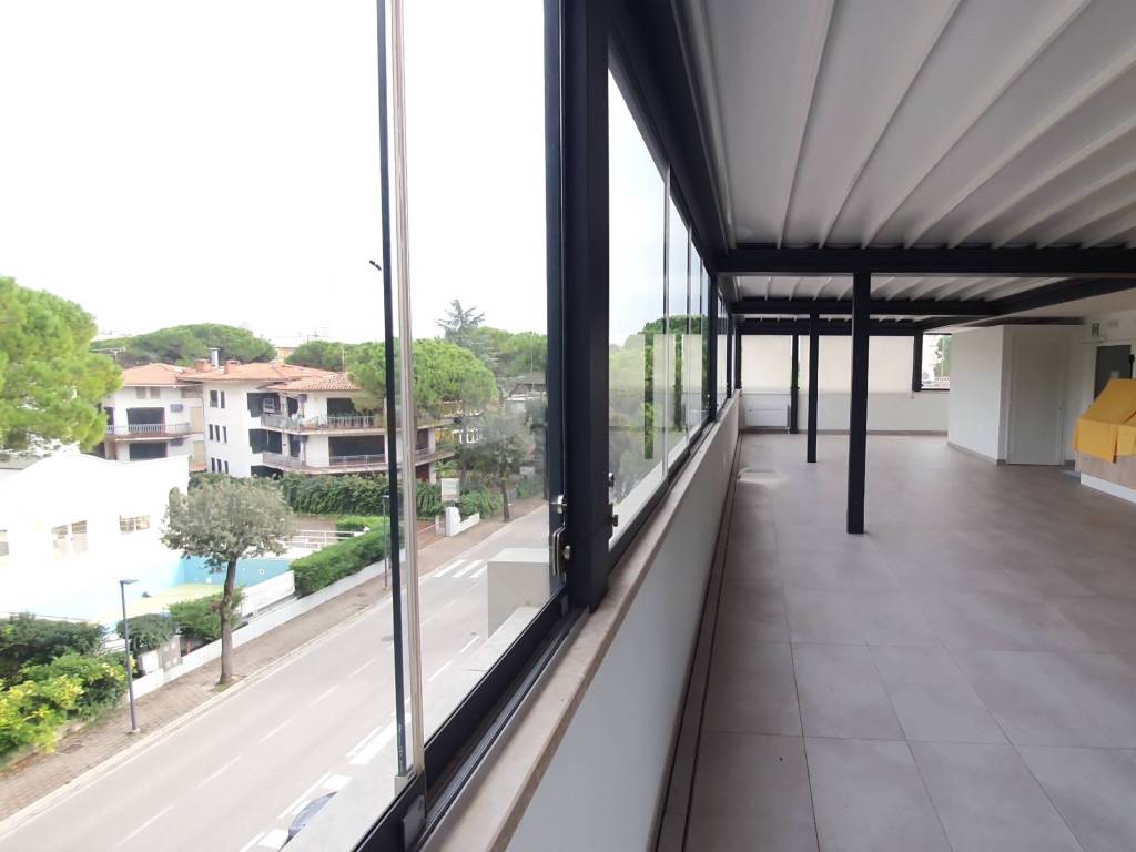 intera palazzina in vendita a Lignano Sabbiadoro
