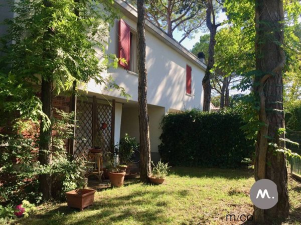 casa indipendente in vendita a Lignano Sabbiadoro in zona Riviera