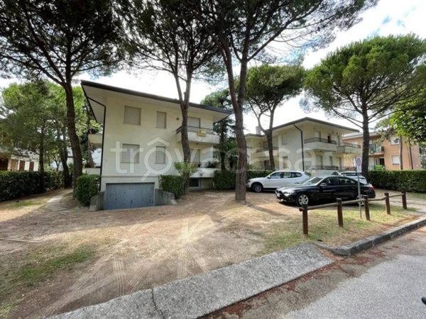 appartamento in vendita a Lignano Sabbiadoro in zona Pineta