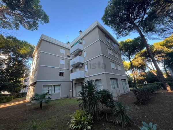 appartamento in vendita a Lignano Sabbiadoro in zona Pineta