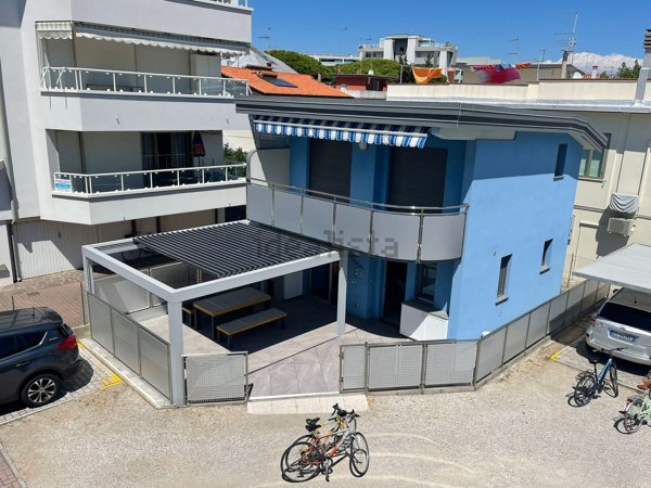 casa indipendente in vendita a Lignano Sabbiadoro