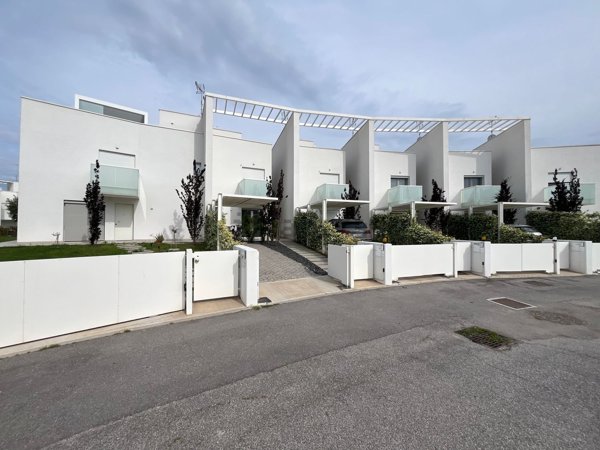 casa indipendente in vendita a Lignano Sabbiadoro