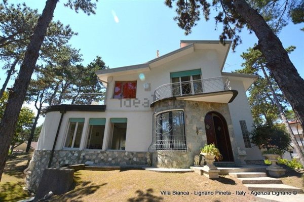 casa indipendente in vendita a Lignano Sabbiadoro in zona Pineta