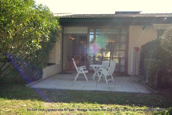 casa indipendente in vendita a Lignano Sabbiadoro in zona Riviera