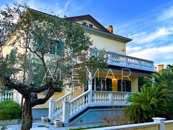 casa indipendente in vendita a Lignano Sabbiadoro