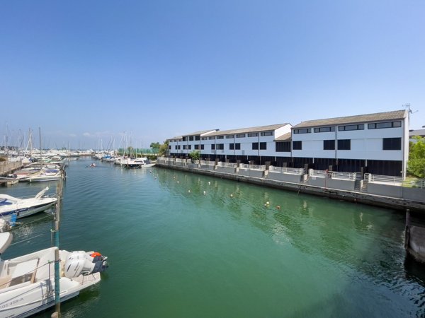 casa indipendente in vendita a Lignano Sabbiadoro