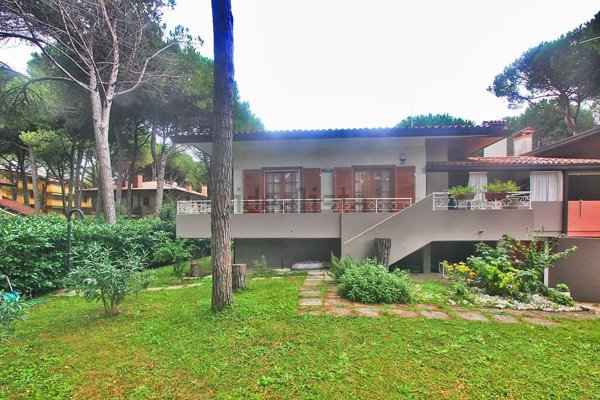 casa indipendente in vendita a Lignano Sabbiadoro in zona Riviera