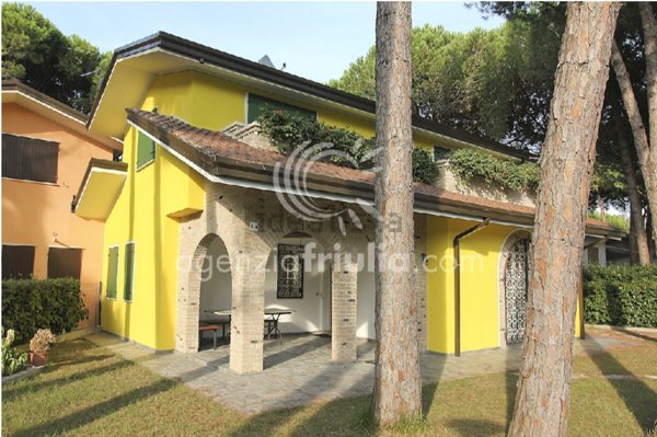 casa indipendente in vendita a Lignano Sabbiadoro in zona Riviera