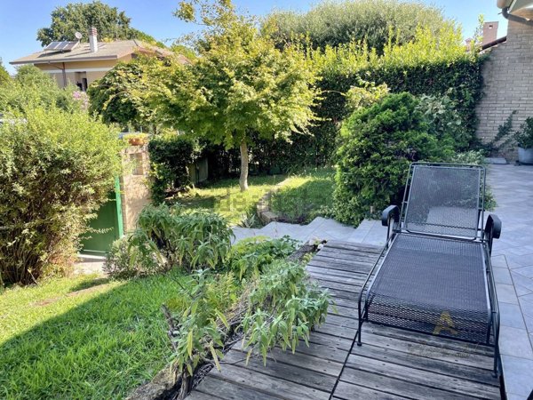 casa indipendente in vendita a Lignano Sabbiadoro