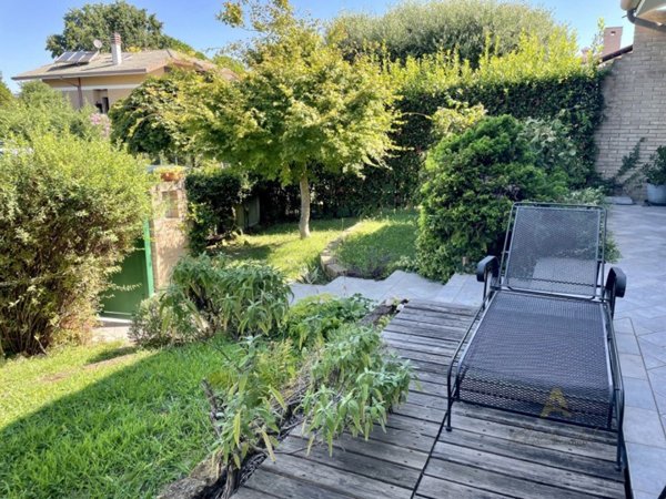 casa indipendente in vendita a Lignano Sabbiadoro