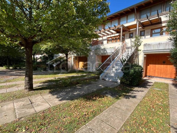 casa indipendente in vendita a Lignano Sabbiadoro