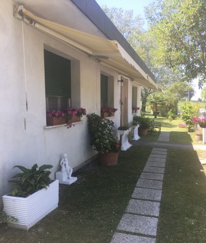 casa indipendente in vendita a Lignano Sabbiadoro in zona Riviera