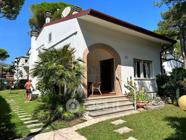 casa indipendente in vendita a Lignano Sabbiadoro