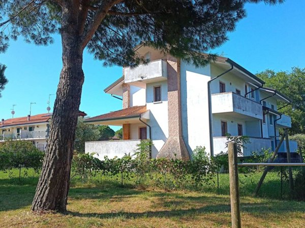 casa indipendente in vendita a Lignano Sabbiadoro