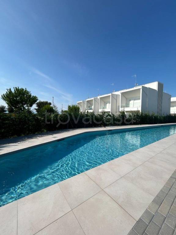 casa indipendente in vendita a Lignano Sabbiadoro