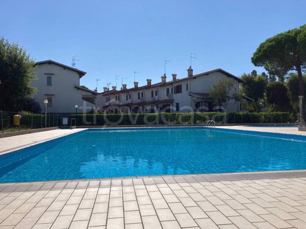 casa indipendente in vendita a Lignano Sabbiadoro in zona Pineta