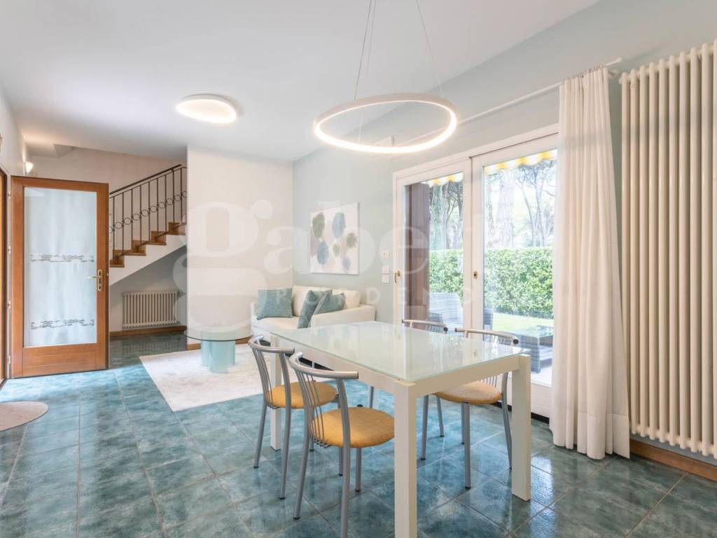 casa indipendente in vendita a Lignano Sabbiadoro in zona Pineta