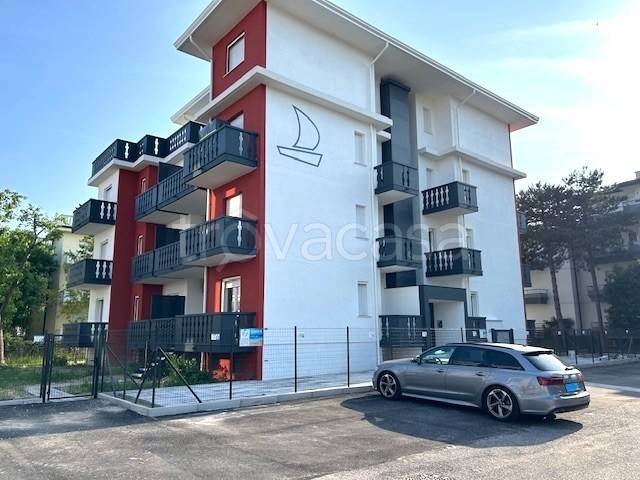 appartamento in vendita a Lignano Sabbiadoro in zona Riviera