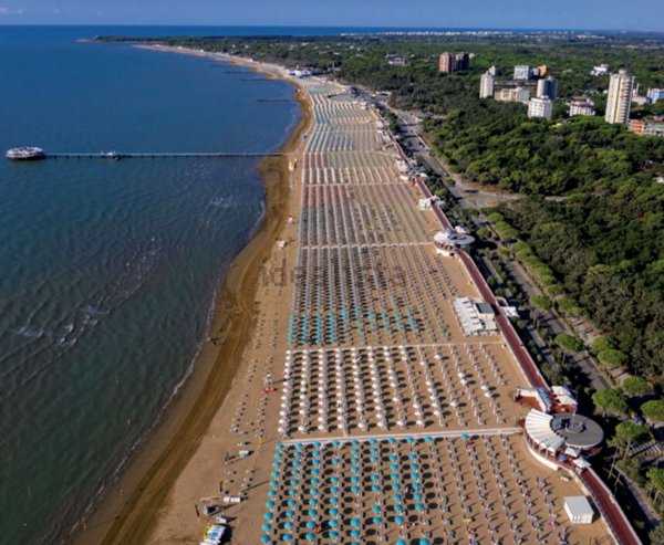 casa indipendente in vendita a Lignano Sabbiadoro in zona Pineta