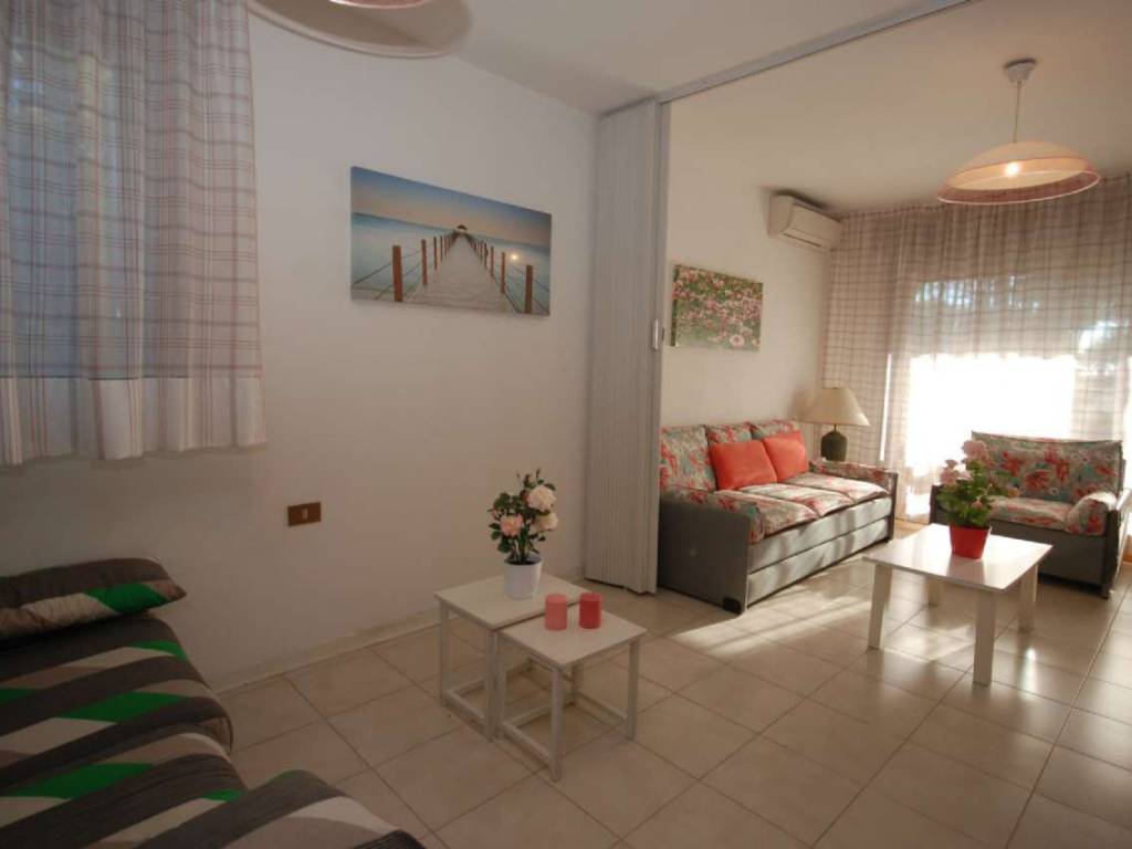 casa indipendente in vendita a Lignano Sabbiadoro in zona Riviera