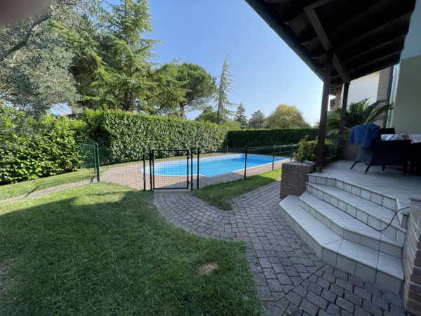 casa indipendente in vendita a Lignano Sabbiadoro in zona Pineta