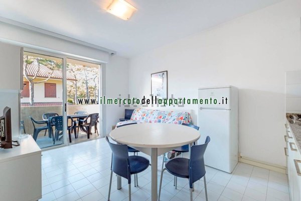 appartamento in vendita a Lignano Sabbiadoro in zona Pineta