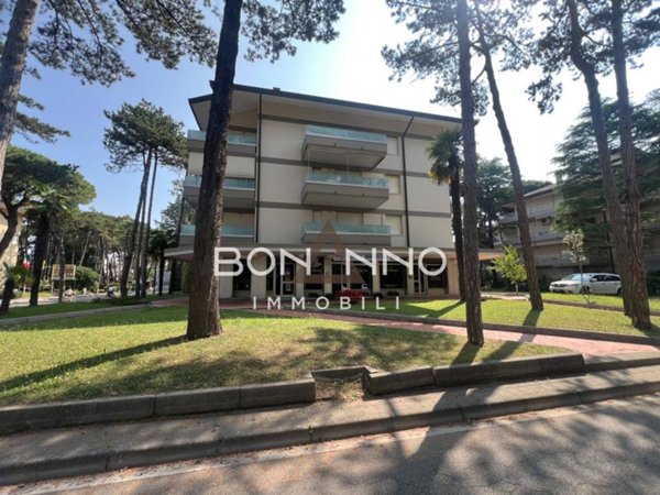 appartamento in vendita a Lignano Sabbiadoro in zona Pineta