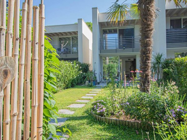 casa indipendente in vendita a Lignano Sabbiadoro in zona Pineta