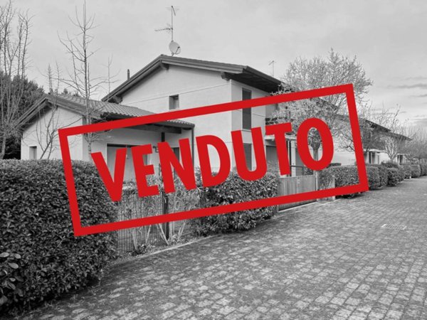 casa indipendente in vendita a Lignano Sabbiadoro