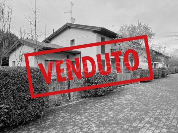 casa indipendente in vendita a Lignano Sabbiadoro