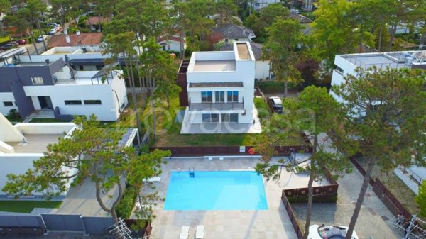 casa indipendente in vendita a Lignano Sabbiadoro in zona Pineta