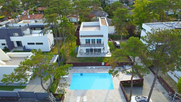 casa indipendente in vendita a Lignano Sabbiadoro in zona Pineta