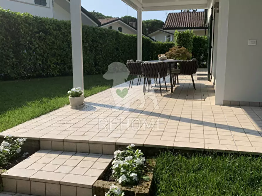 casa indipendente in vendita a Lignano Sabbiadoro in zona Pineta
